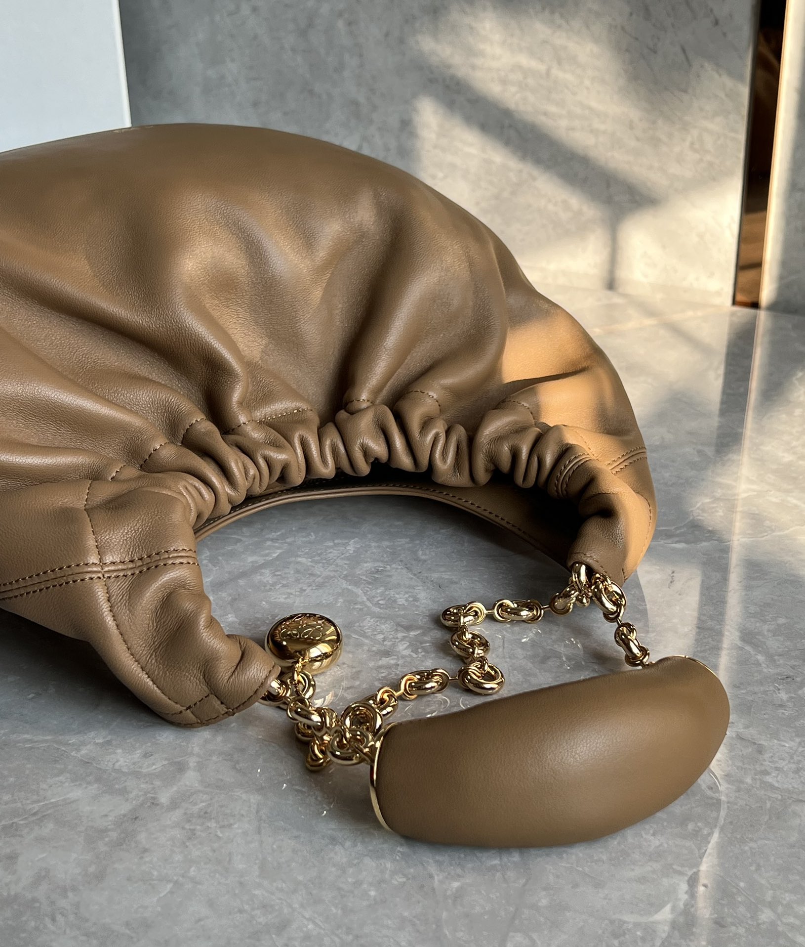 Loewe Medium Squeeze Bag in Mellow Nappa Lambskin Toffee